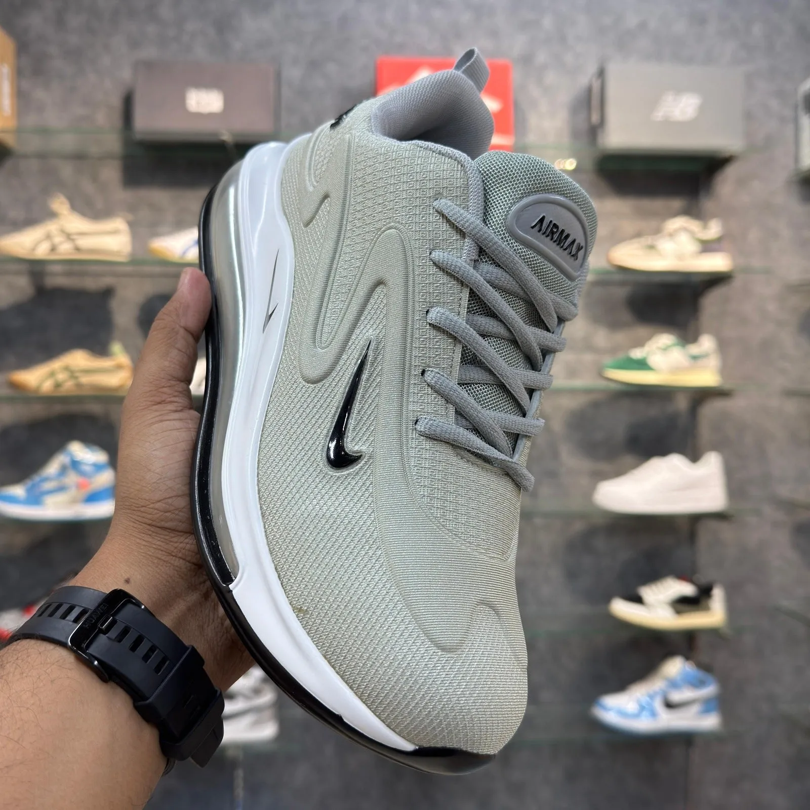Airmaxx 720 Gray