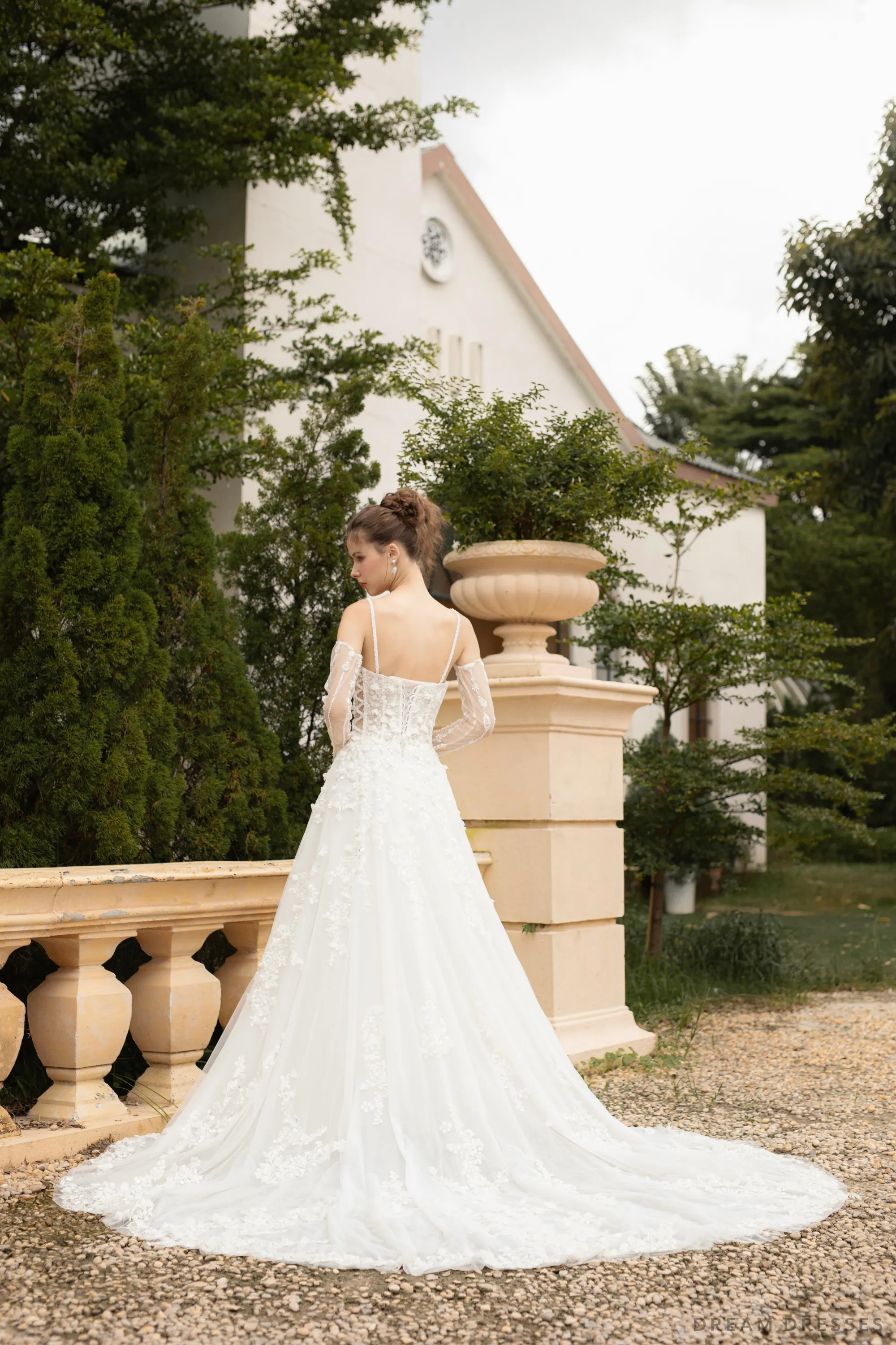Ball Grown Wedding Dress with Detachable Sleeves (#NADIEN)