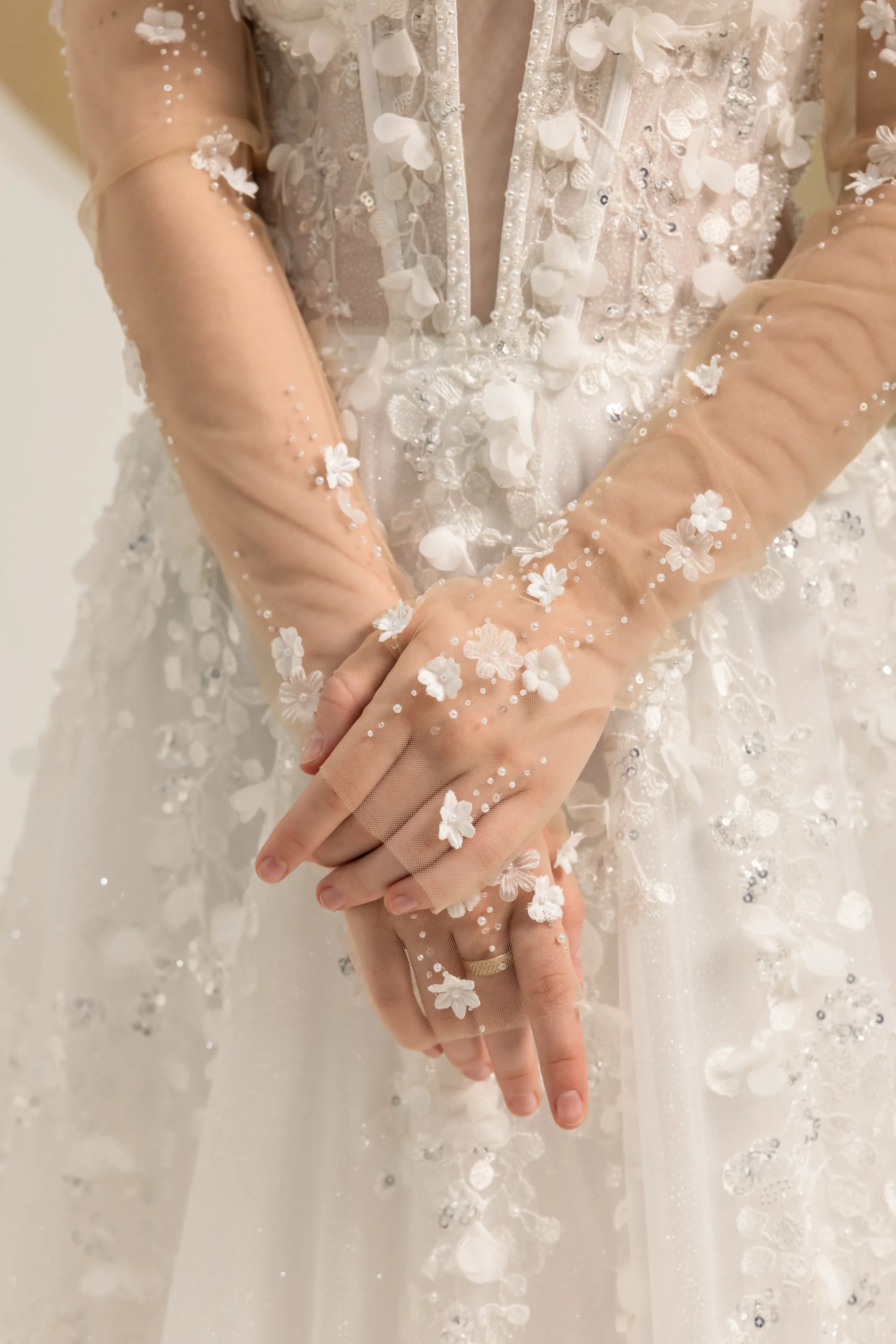 Ball Grown Wedding Dress with Detachable Sleeves (#NADIEN)