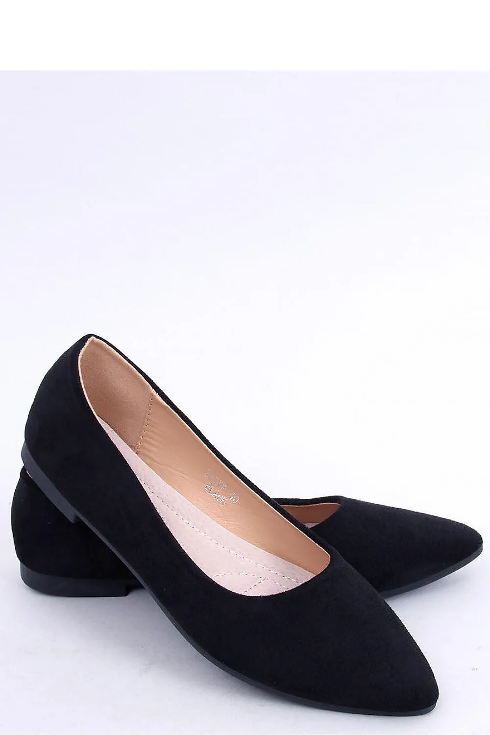 Ballet flats