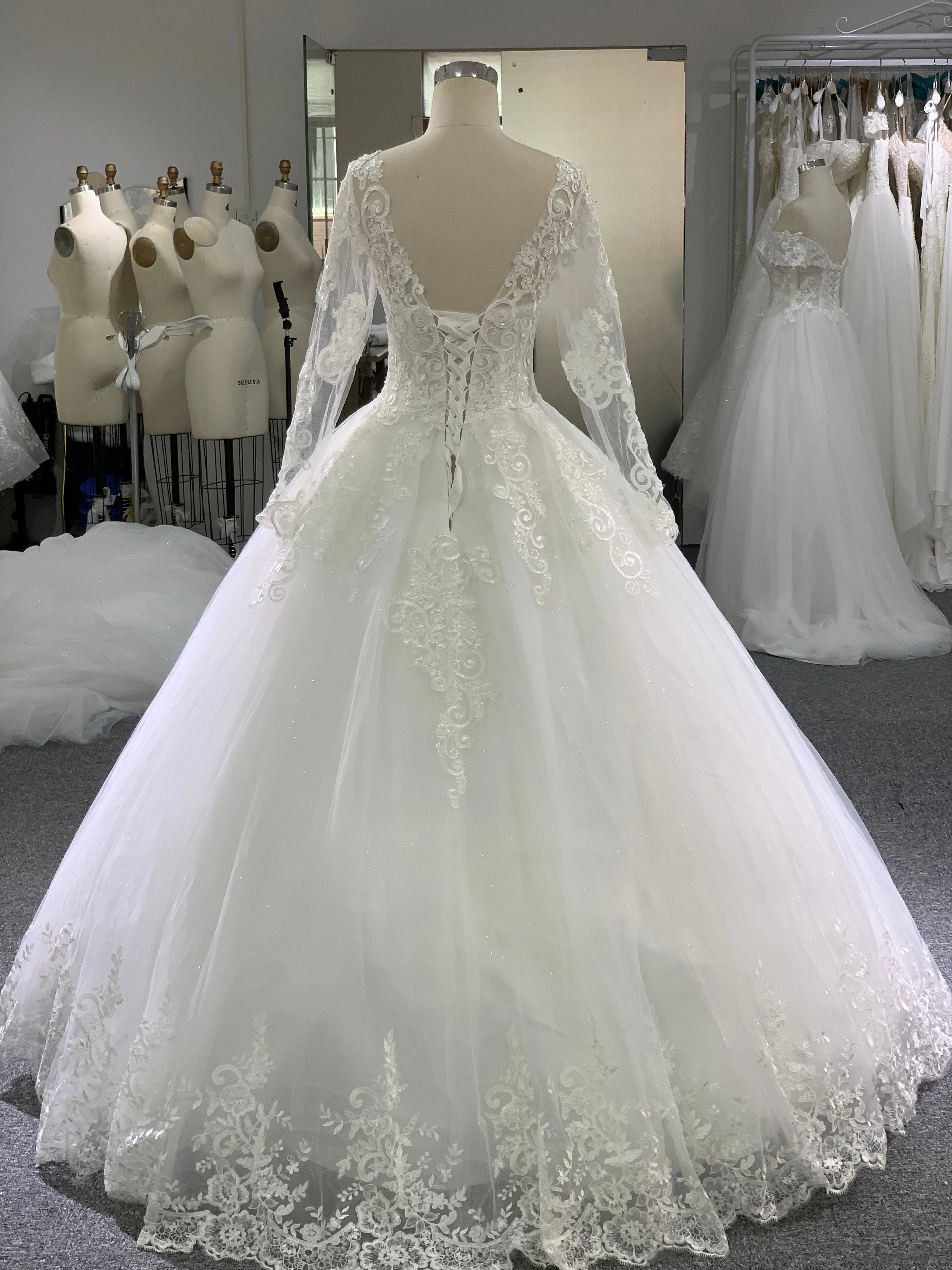 BYG beautiful long sleeves wedding dress