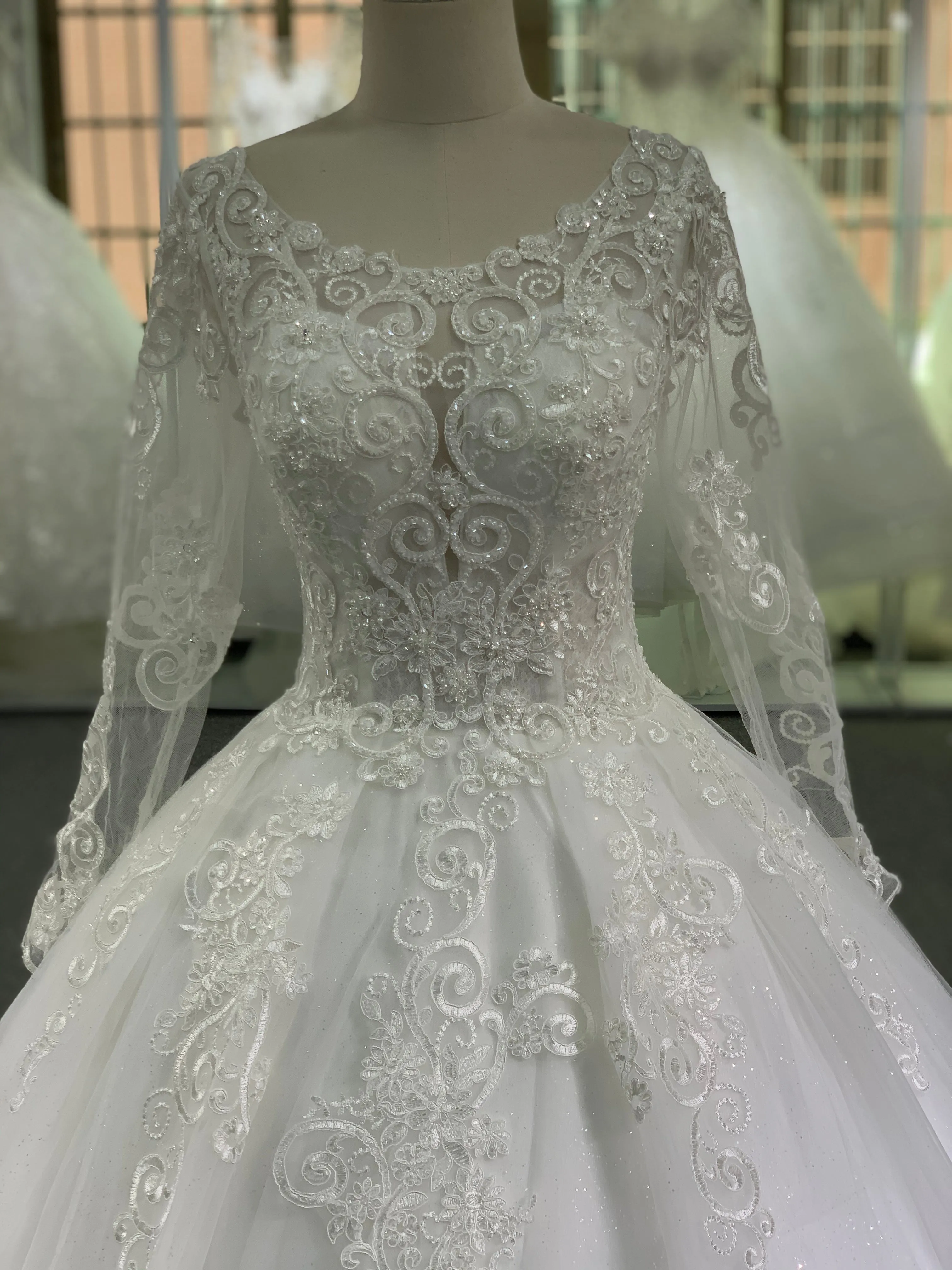 BYG beautiful long sleeves wedding dress