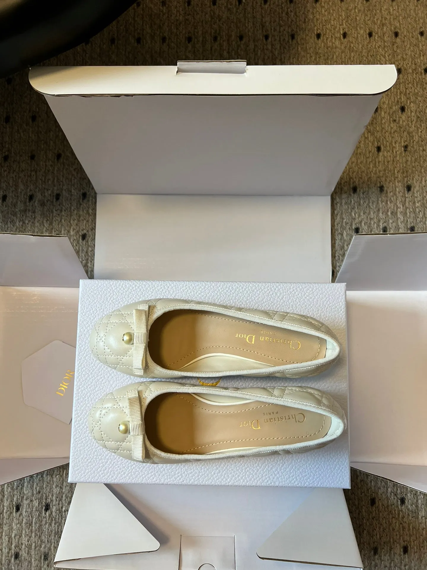 DO  2024 Early Spring Pearl Mary Jane Shoes