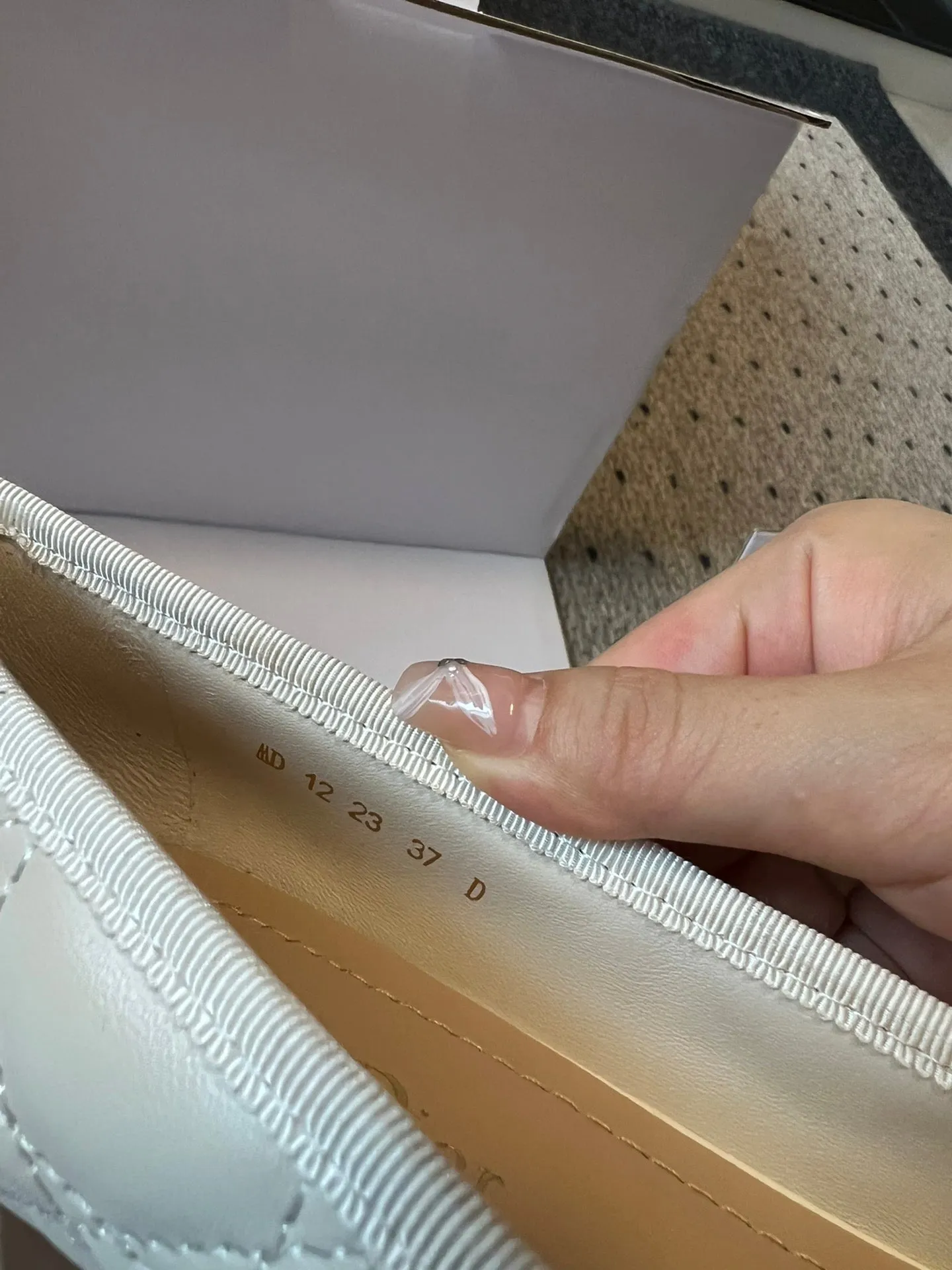 DO  2024 Early Spring Pearl Mary Jane Shoes