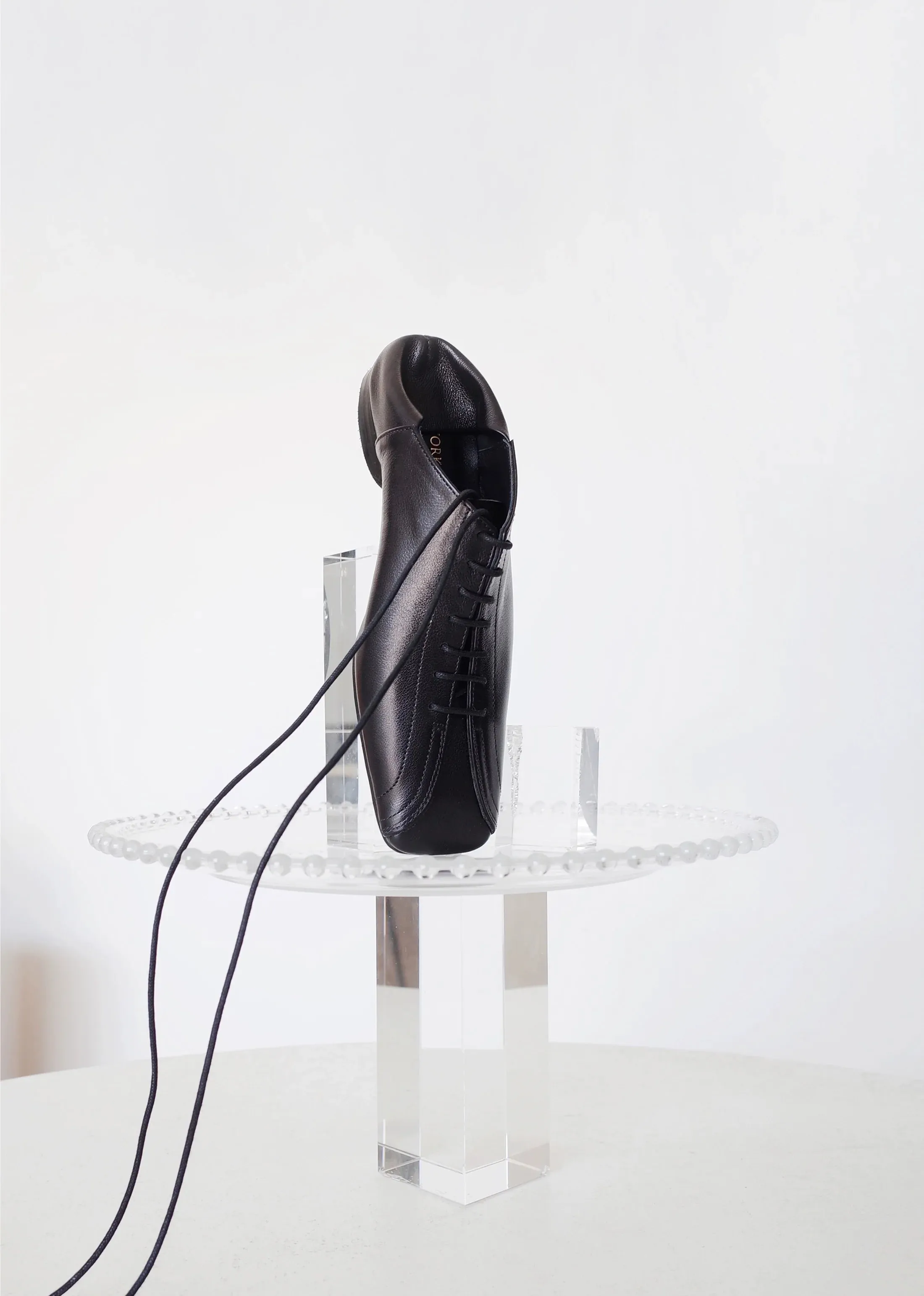 Ebony Lace-up Leather Shoes