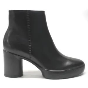 Ecco Shape Sculpted Motion 55 Full Grain Leather Women's Block Heel Zip Up Ankle Boots