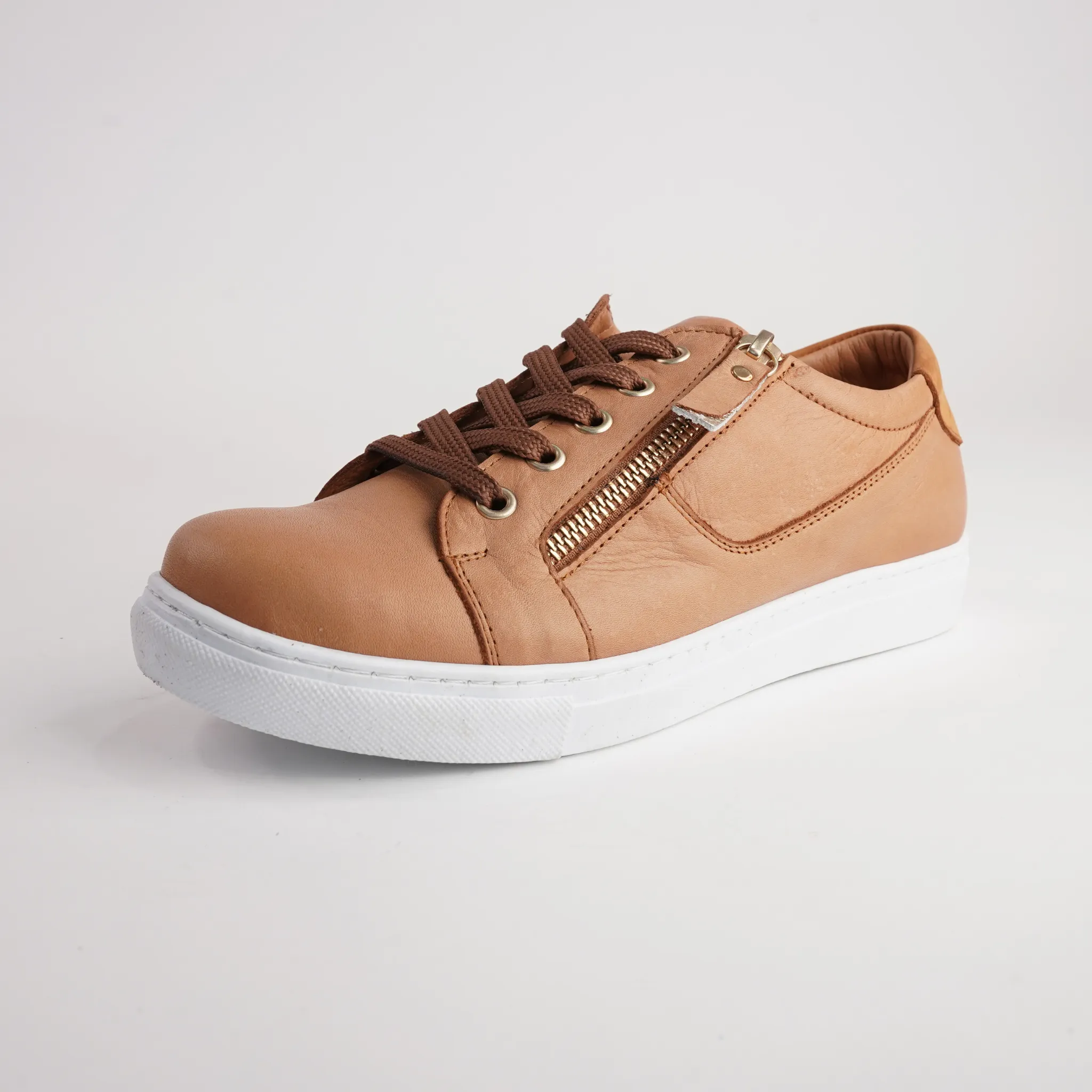 EG520 Tan Leather Sneakers