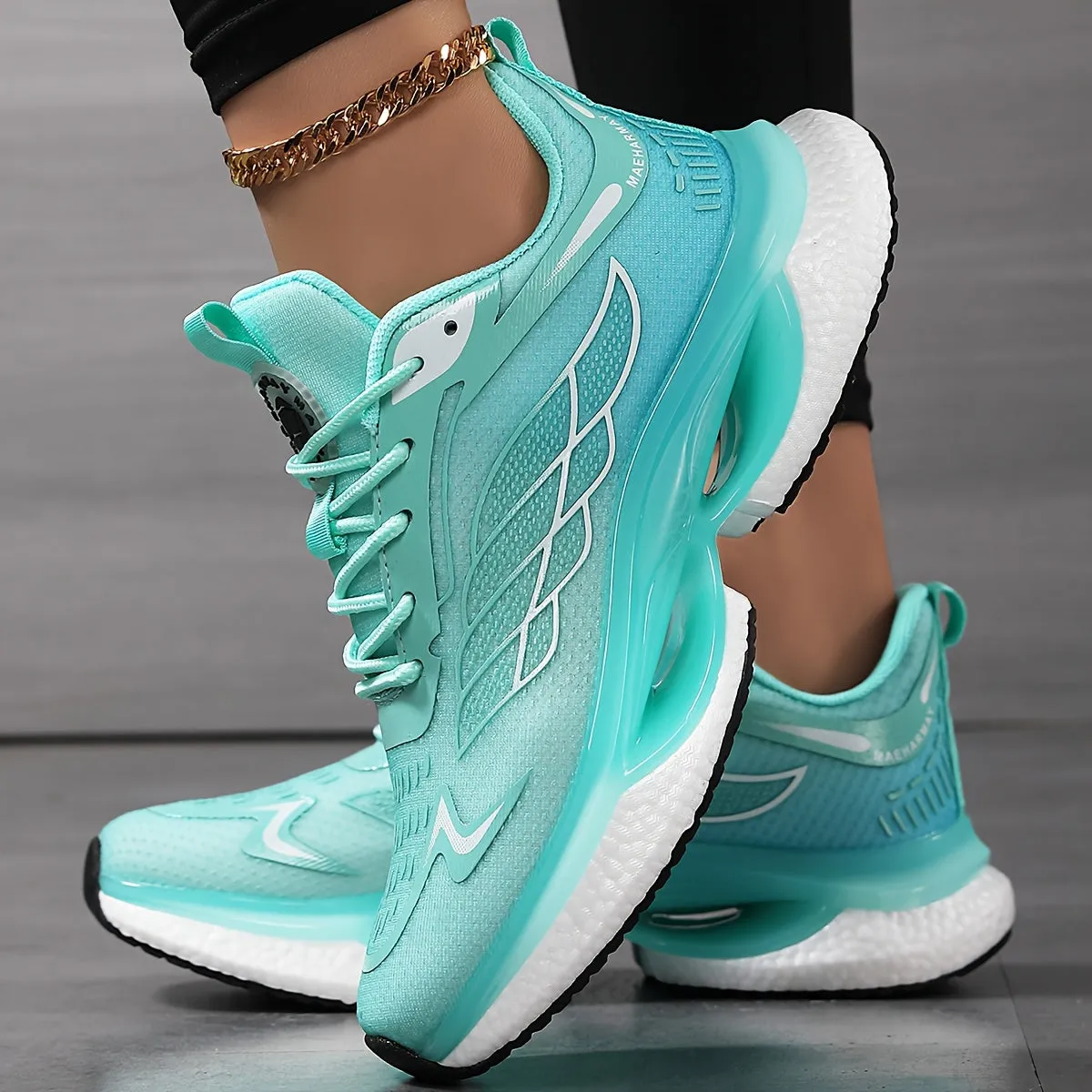 Eleanor – Lightweight & Supportive Trainers for All-Day Comfort