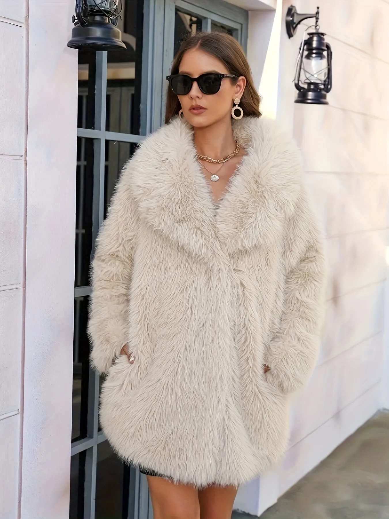 Elegant Womens Long Faux Fur Coat  Warm  Stylish