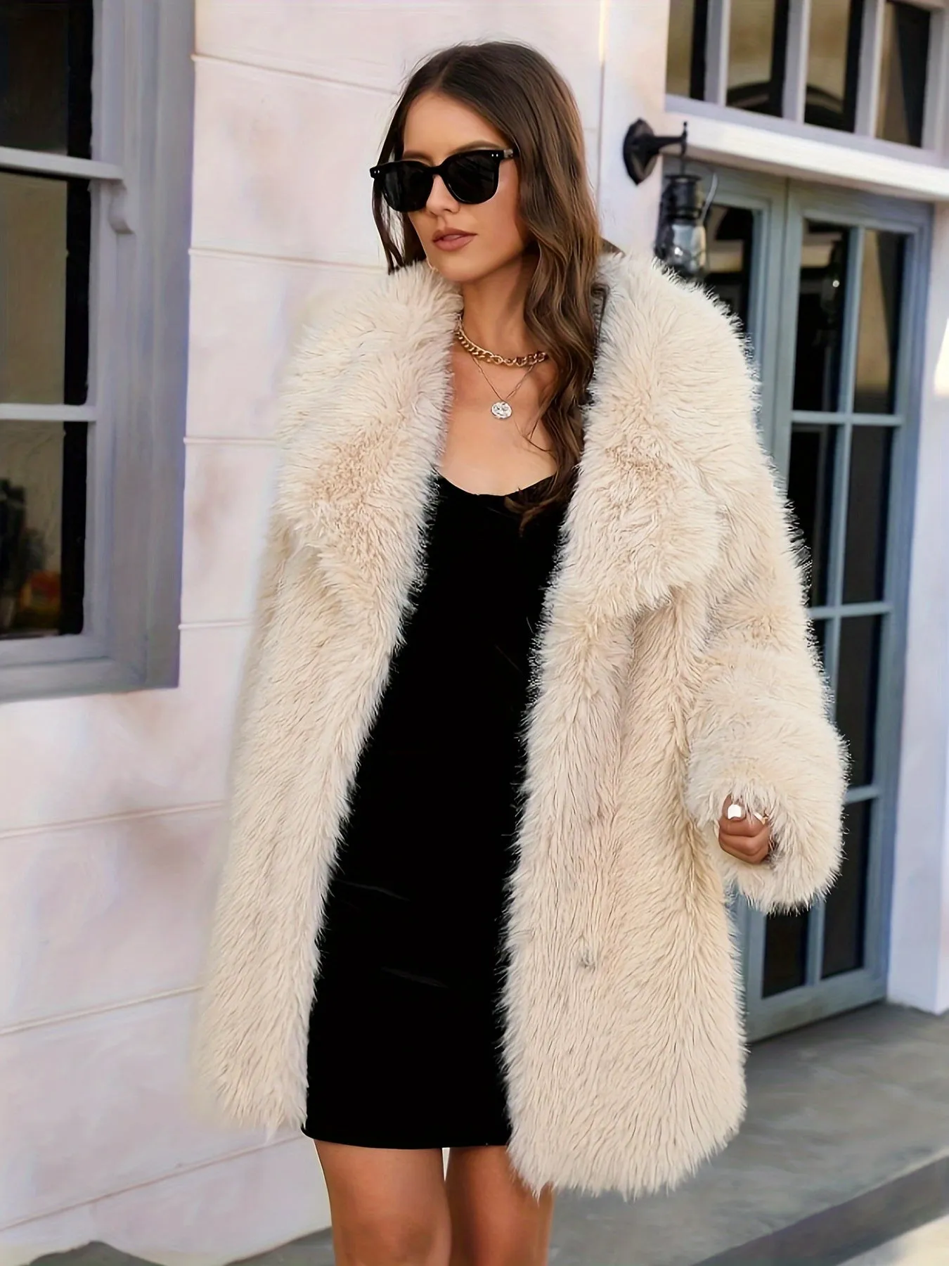 Elegant Womens Long Faux Fur Coat  Warm  Stylish