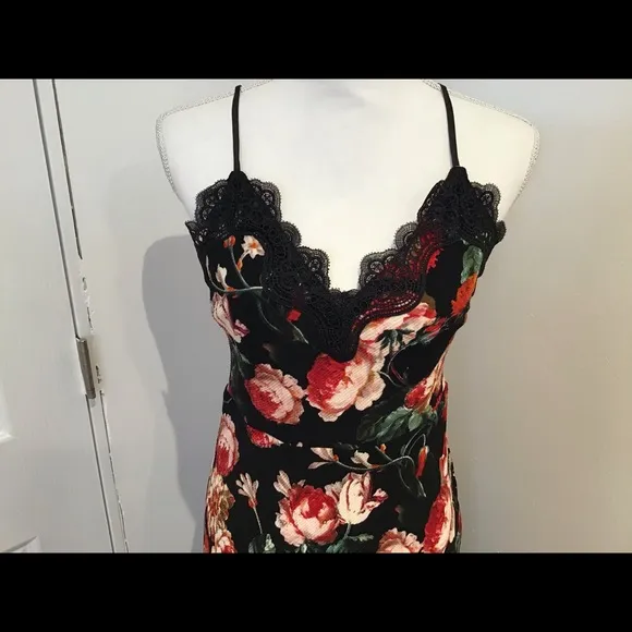 FOXIEDOX ANTHRO NWT Floral black midi dress Sz S