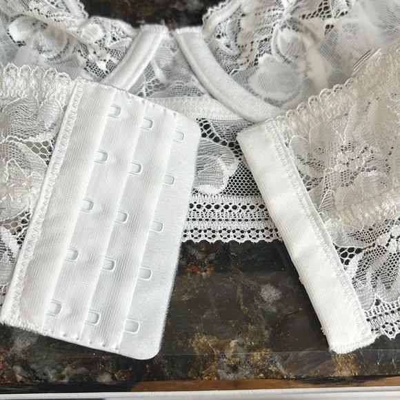 Free people floral lace ivory white longline soft demi cup underwire bra.sz.32A