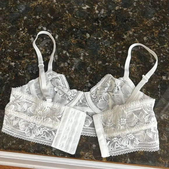 Free people floral lace ivory white longline soft demi cup underwire bra.sz.32A