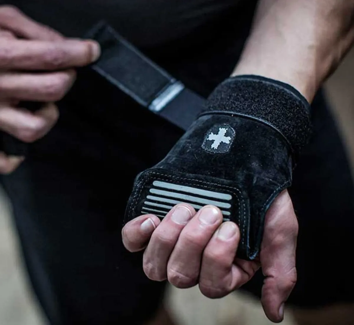 Harbinger Lifting Grips, Black