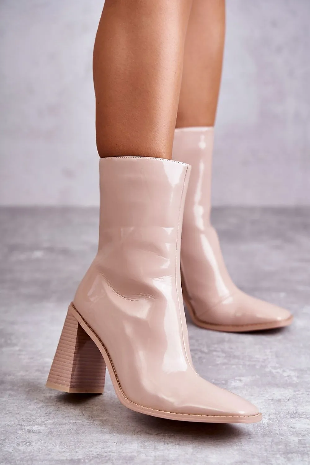 Heel boots