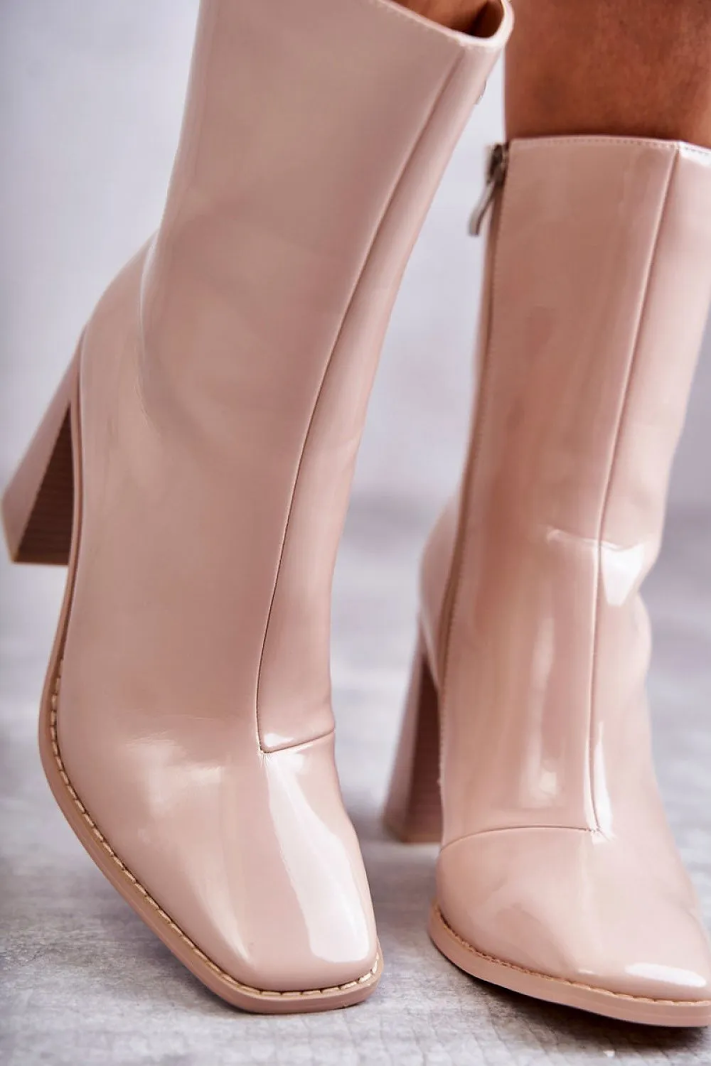 Heel boots