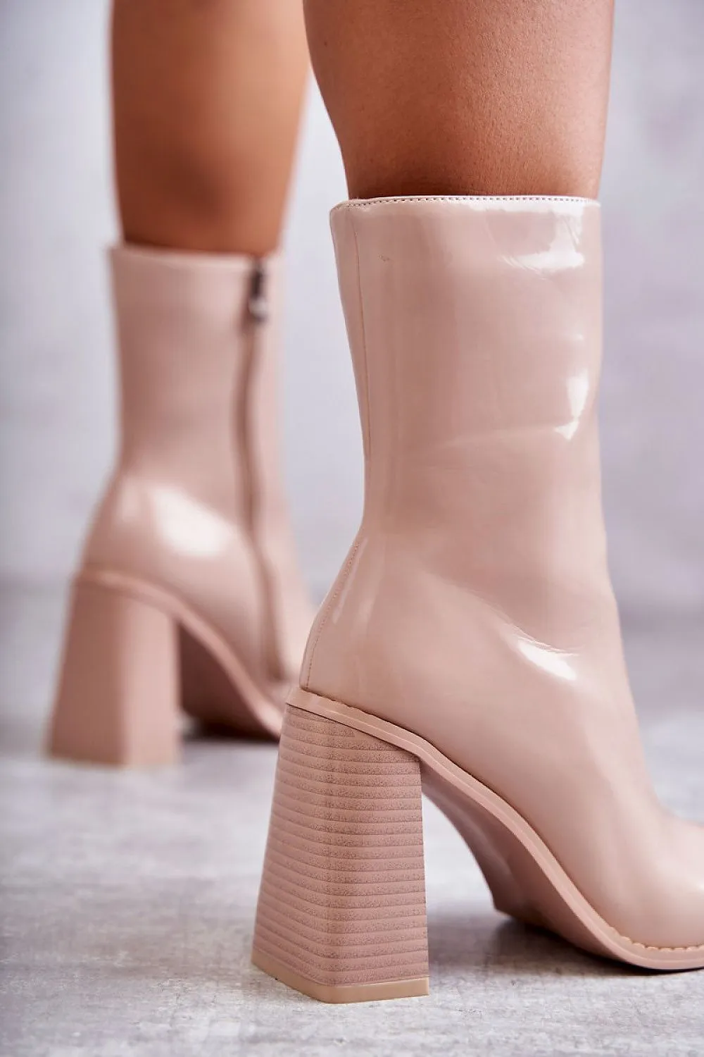 Heel boots