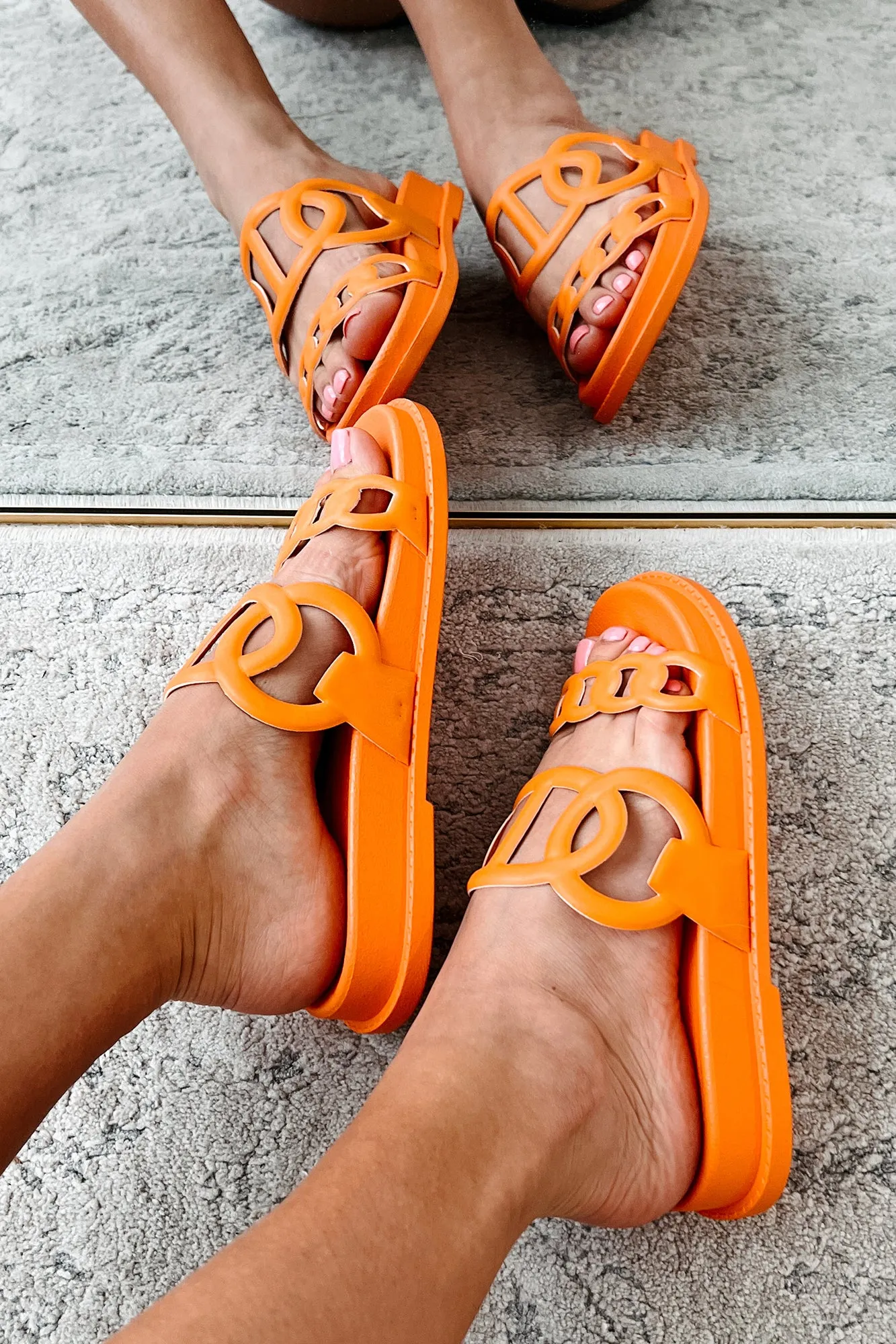 I've Been Everywhere Chain Motif Sandals (Orange)