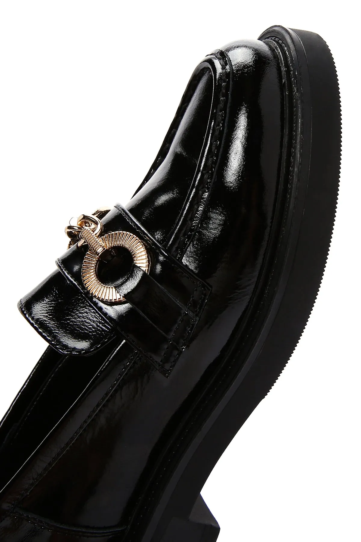 Kadın Siyah Zincir Detaylı Deri Maskülen Loafer