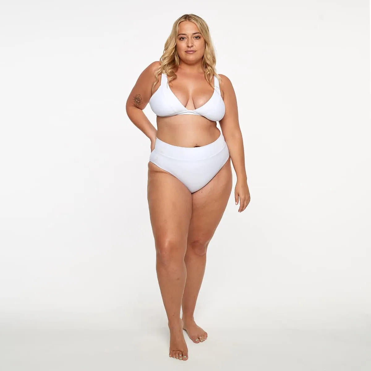 Lola Triangle Top - Fresh White