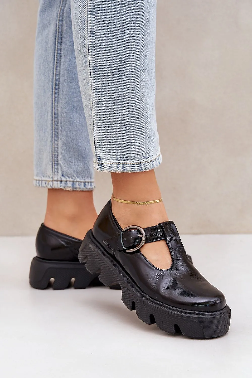 Low Shoes Step in style