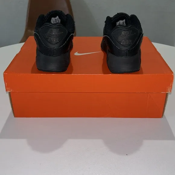 Nike Air Max 90 Youth Size 1.5Y