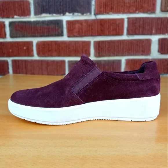 NWT Collection By Clarks 'Layton' Genuine Leather Slip-On Sneaker in Burgundy