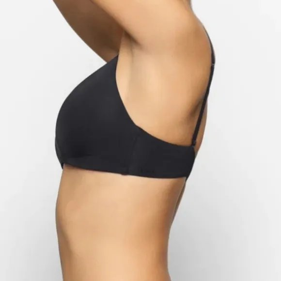 NWT SKIMS Wireless Form Lightly Lined Bra  in Black Onyx