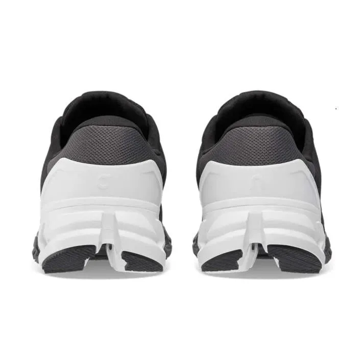 On Running Cloudflyer 4 Walking-Sneaker für Damen in weiter Passform