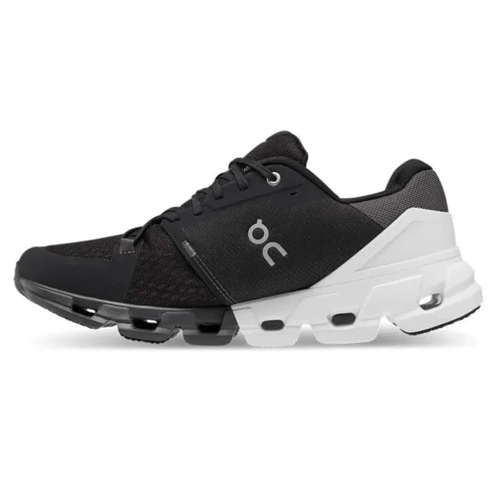 On Running Cloudflyer 4 Walking-Sneaker für Damen in weiter Passform