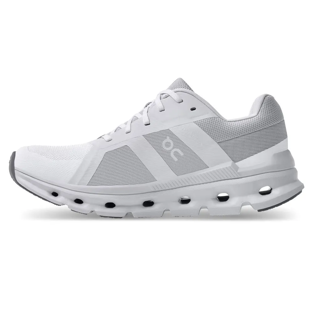 On Running Cloudrunner Trainingsschuhe für Damen in weiter Passform – Weiß/Frost