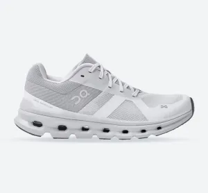 On Running Cloudrunner Trainingsschuhe für Damen in weiter Passform – Weiß/Frost