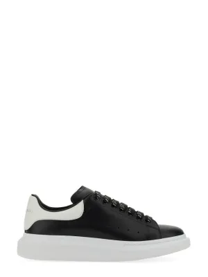 Oversized Sneaker