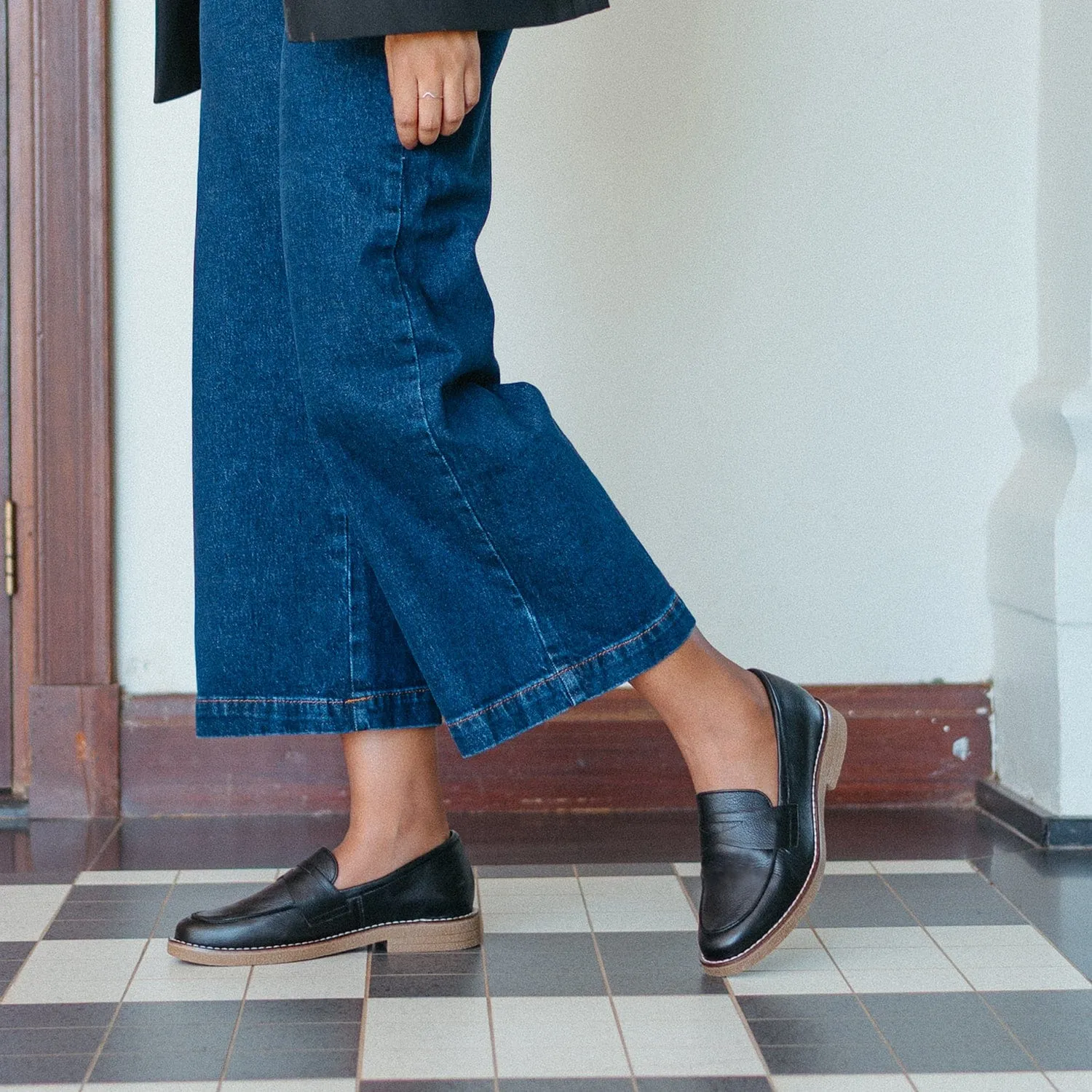 Penny Loafer in Black - 12778