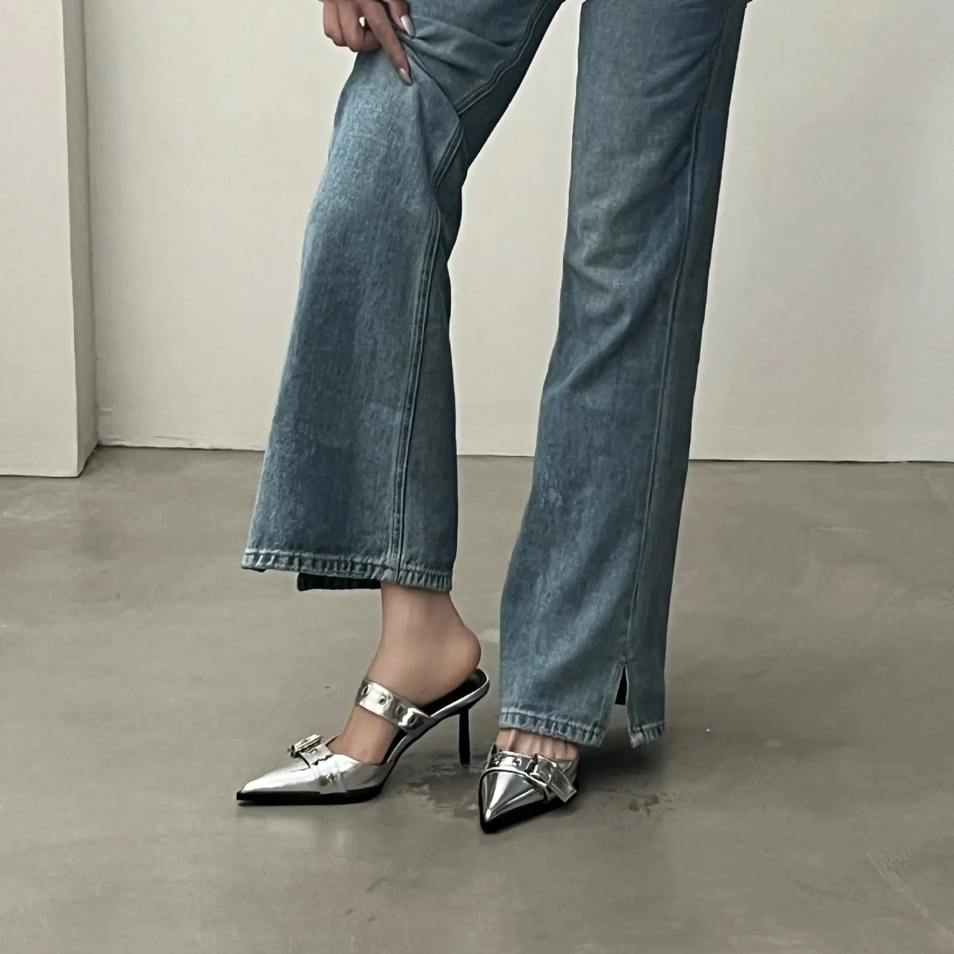 Point Toe Flare Heel Buckle Sandals