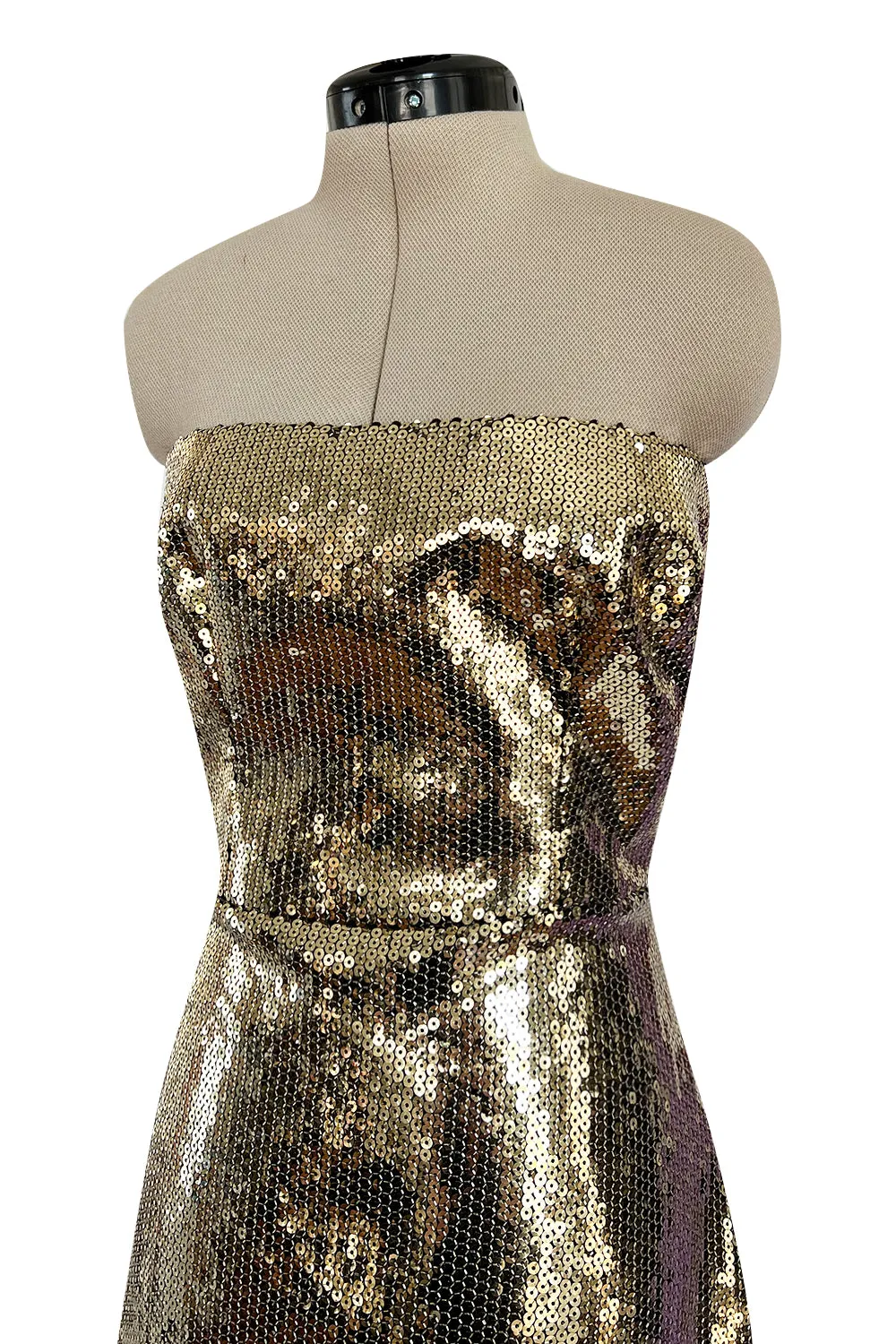 Resort 2020 Alex Perry Supermodel Long Strapelss Gold Sequin 'Howard' Dress