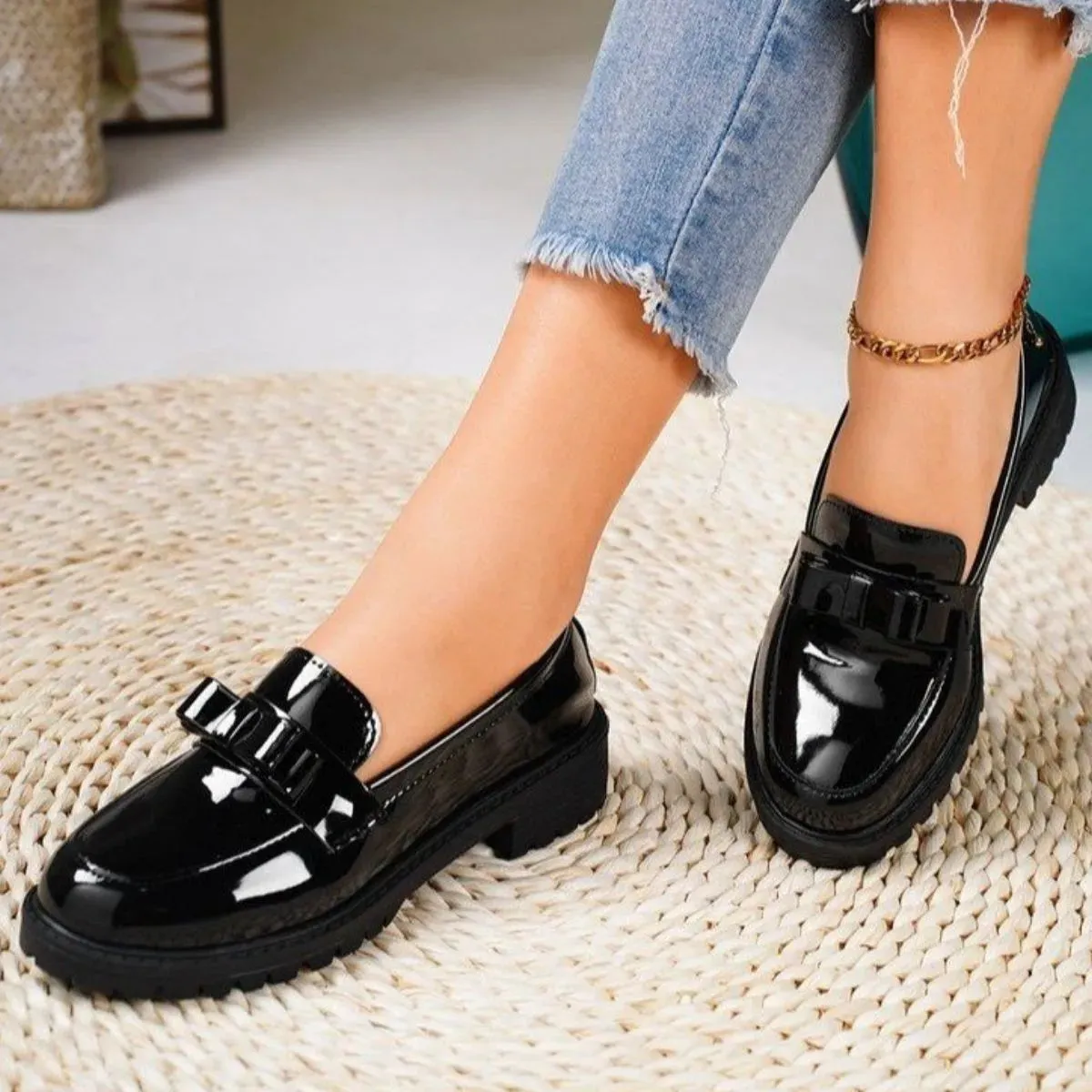 Round Toe Platform Loafer