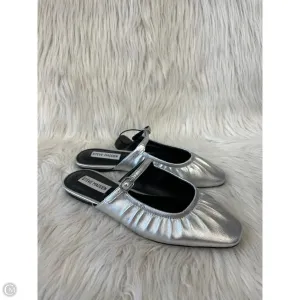 Shoes Flats By Steve Madden In Silver, Size: 7.5
