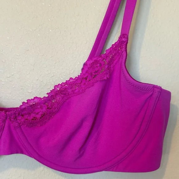 SKIMS Fits Everybody Unlined Scoop Lace Trim Bra in Lollipop, Size 36C