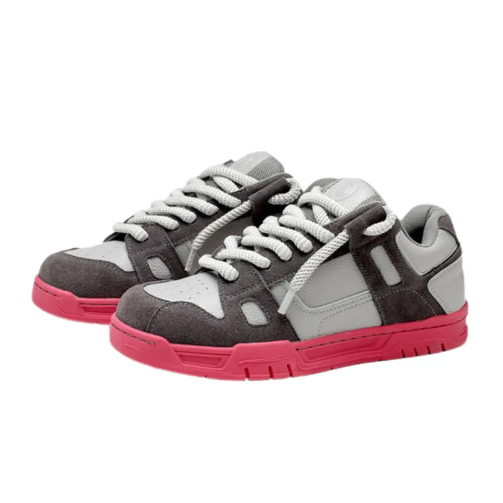 “Spikes”Shoes