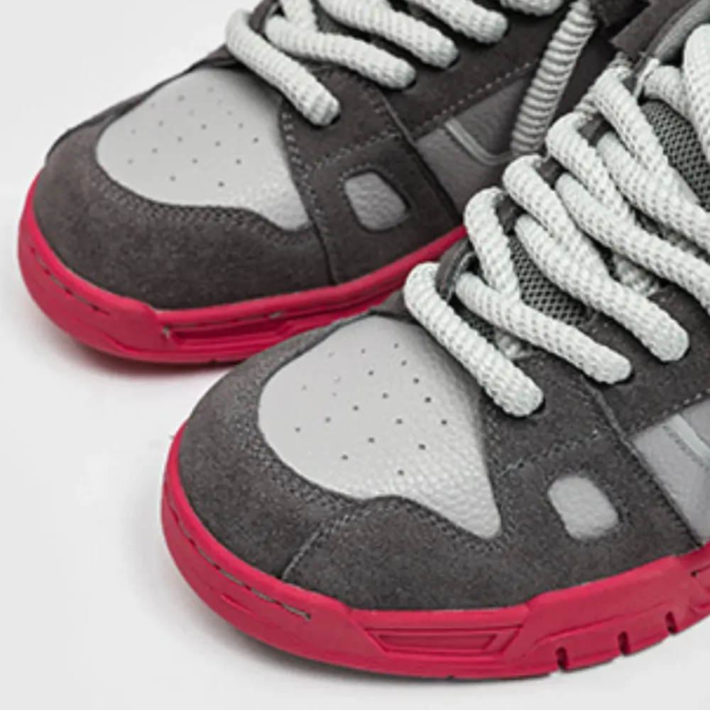“Spikes”Shoes