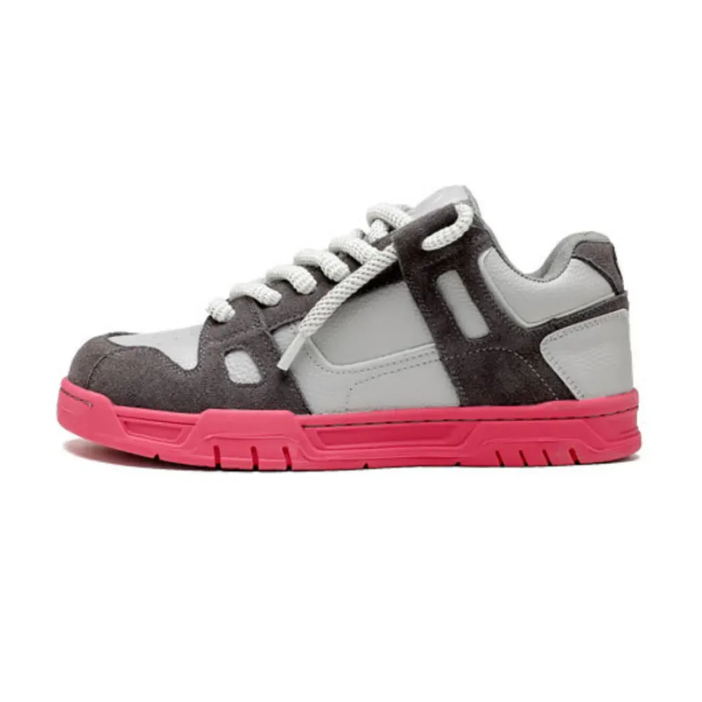 “Spikes”Shoes