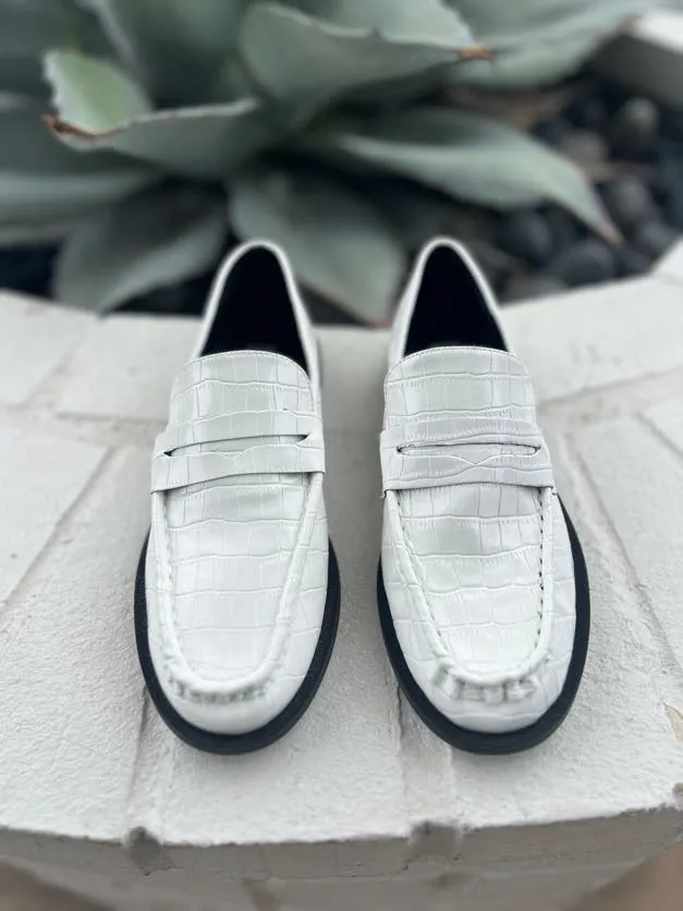 Steve Madden Goodman Loafer in White Croco