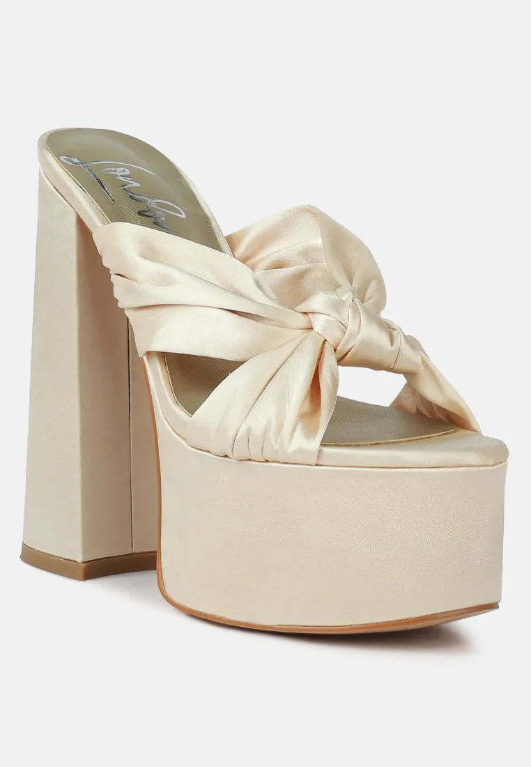 Strobing Knotted Chunky Platform Heels By Ruw