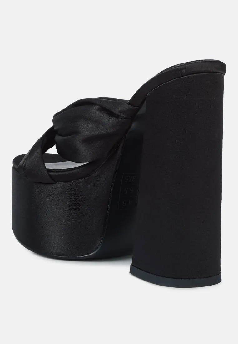 Strobing Knotted Chunky Platform Heels By Ruw