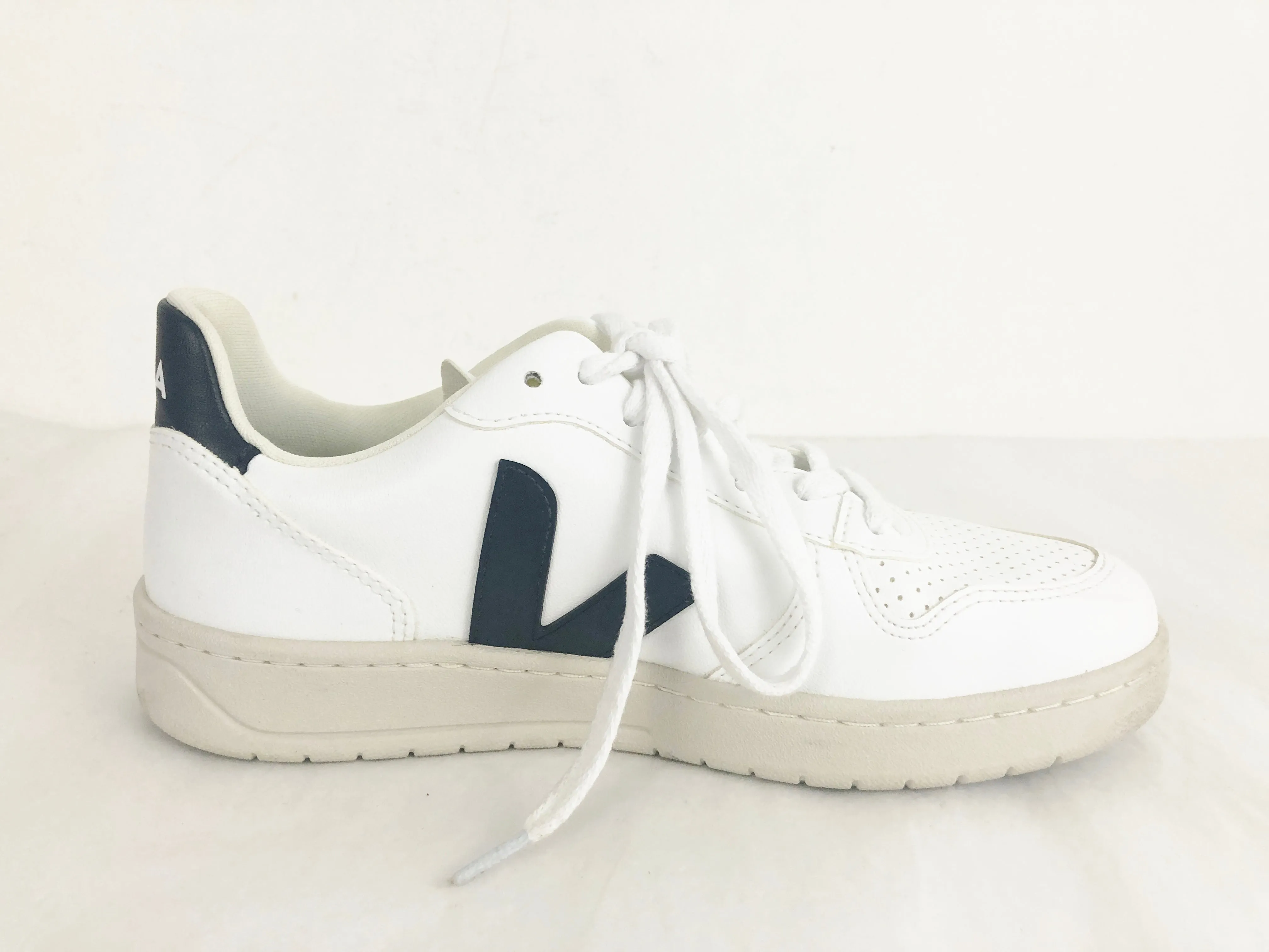 Veja White Leather Sneakers Size 9