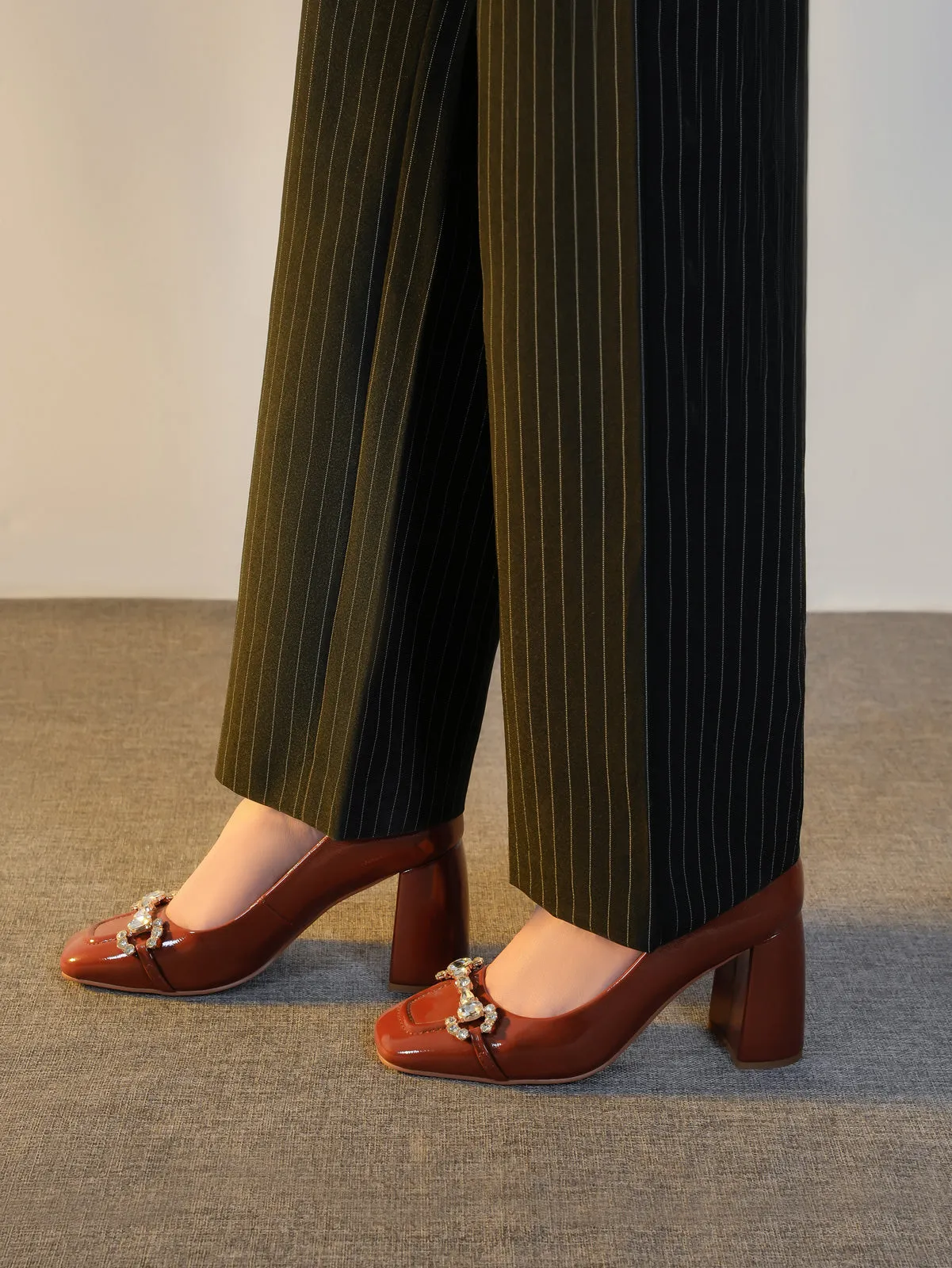 Women "HINATA" Formal Comfort Courts