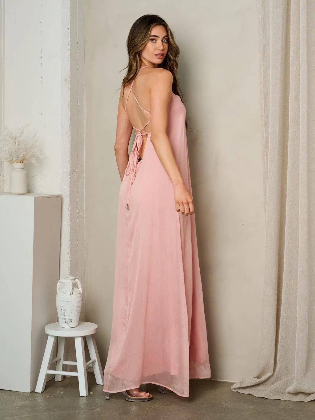 WOMEN'S SLEEVELESS V-NECK OPEN BACK MAXI DRESS